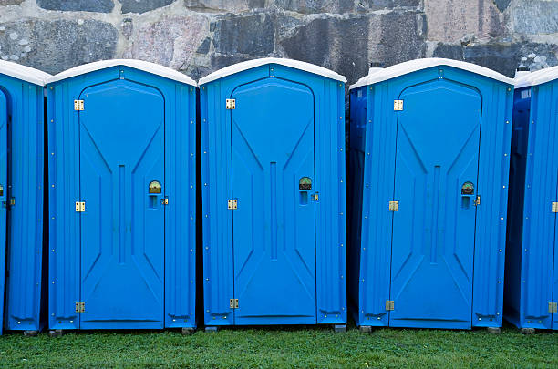 Portable Toilets for Disaster Relief Sites in Fruitridge Pocket, CA